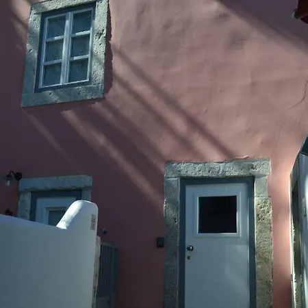 Flor De Lis - Alfama Lisbona